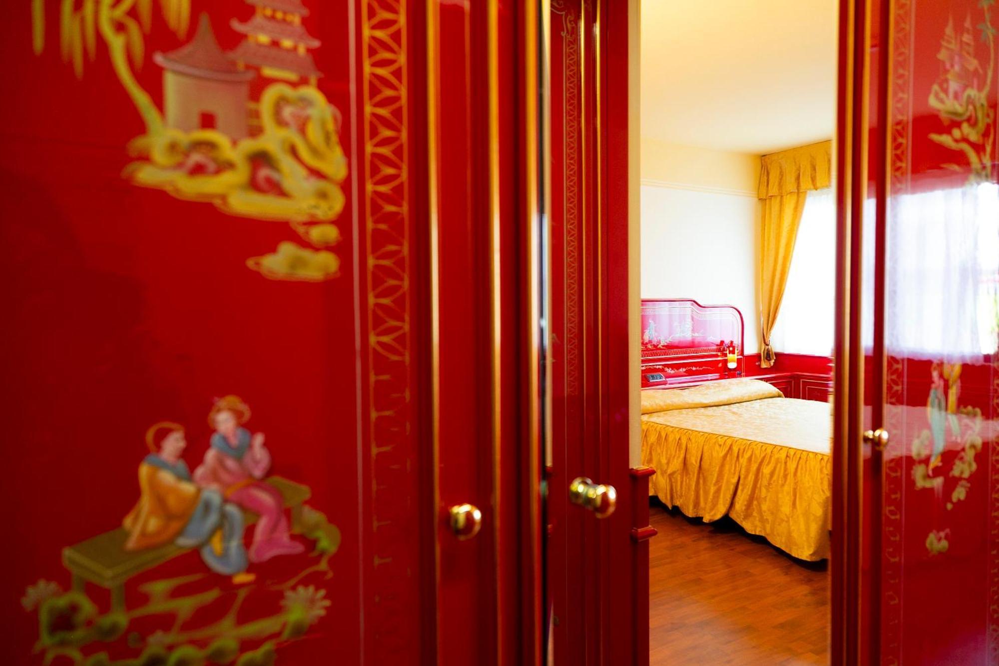 Melas Hotel เมราเต ภายนอก รูปภาพ