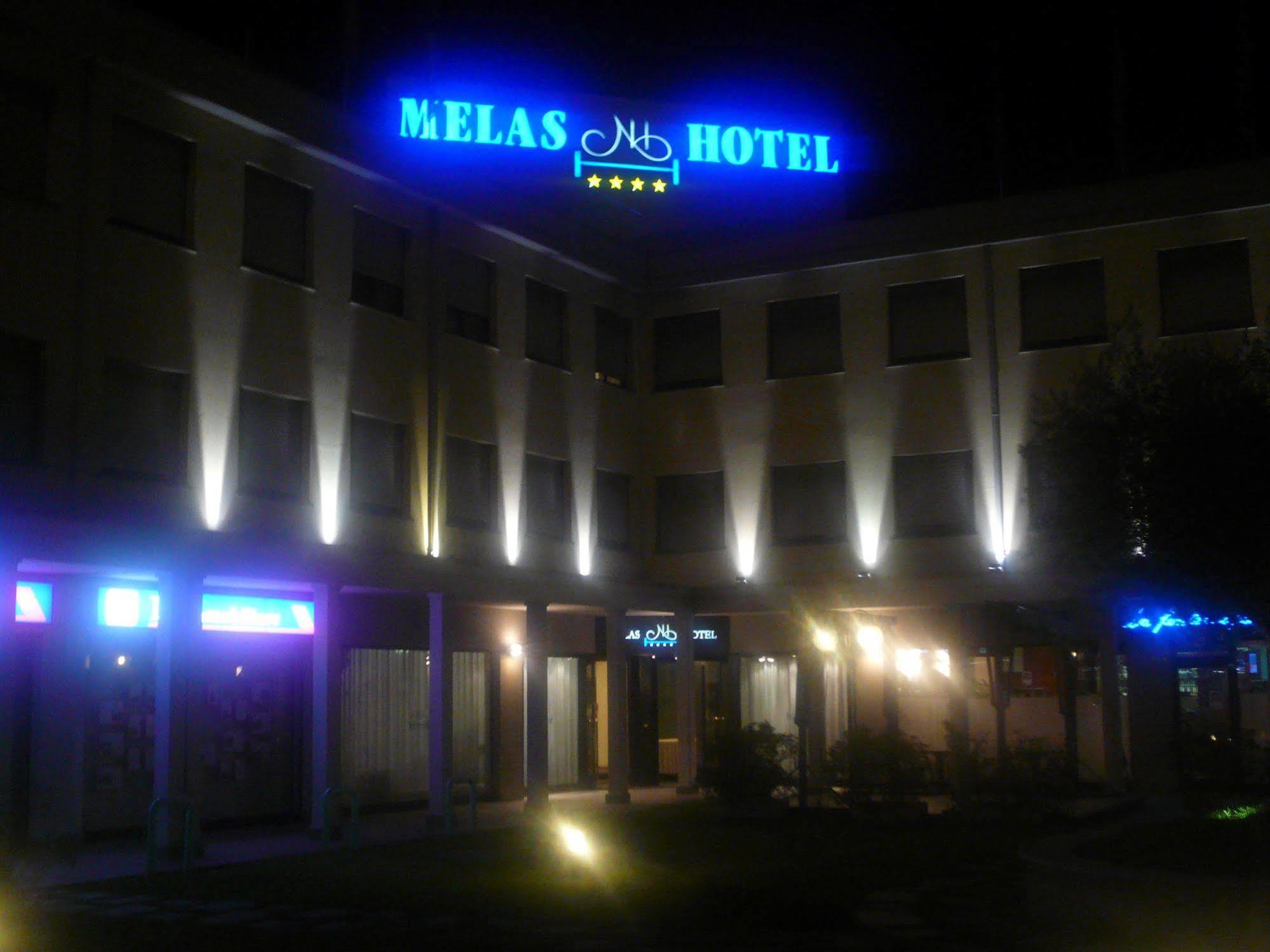 Melas Hotel เมราเต ภายนอก รูปภาพ